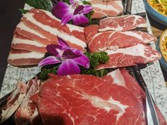 -明洞阿姨·韩式酱蟹烤肉·创意料理(三元桥店)