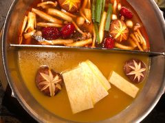 -湊湊火锅·茶憩(新中关购物中心店)