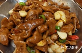 Spicy Pot Beef Tendon and Intestine