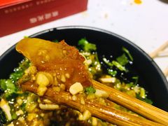 -钢管厂五区小郡肝串串香(奥克斯广场锦城万达店)