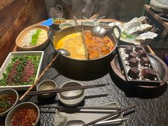 -三出山火锅(南京万象天地店)