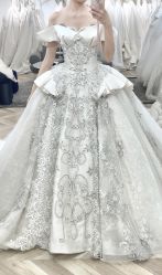 -予白婚纱礼服馆