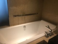 -广州天河希尔顿酒店