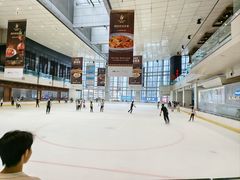 -冰纷万象滑冰场(深圳万象城店)