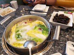 -一席地·本地鸡窝·杭帮鸡火锅(萧山银隆百货店)