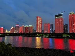 -万绿园