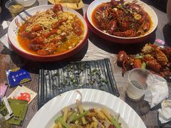 -老街烧烤大排档·地道湖北菜·龙虾馆(汉口火车站店)