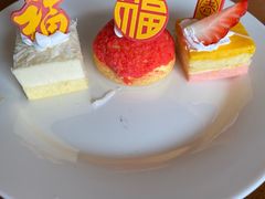 -东方明珠·可口可乐欢乐餐厅