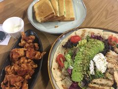 土司-HELLO 27 意面·沙拉·帕尼尼