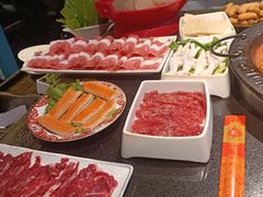 -宽板凳老灶火锅(台湾街店)