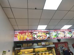 -二钢串叔麻辣烫(华龙大厦店)