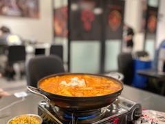 部队火锅-HONGA HONGA雄家(曹路店)