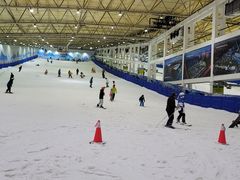-乔波室内滑雪场