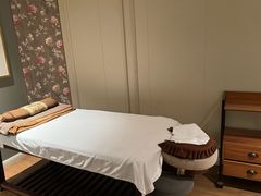 -莱蔻·圣灸堂·推拿艾灸(天山店)