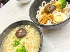 -肥仔文澳门猪骨煲(南京西路店)