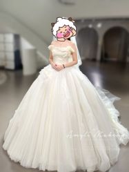 -艾米丽婚纱礼服