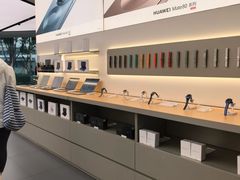 -华为授权体验店(中山公园来福士)