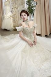 -台湾蔡美月婚纱租赁