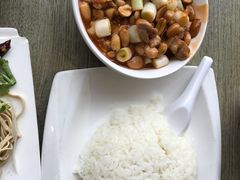 宫保鸡丁盖饭-巴依兄弟西域美食(机场店)