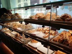面包甜点陈列柜-新侨三宝乐面包店(崇文门店)