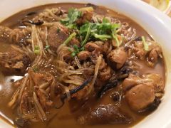 小鸡炖蘑菇-關東雪东北菜(中庚漫游城店)