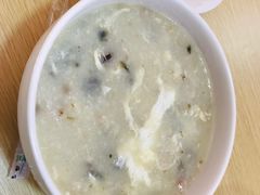 -三身人金新肠粉(丹霞店)