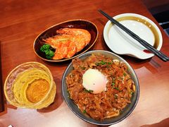 -8PINTS八品脱·日料·烧鸟·精酿小酒馆(莘庄店)
