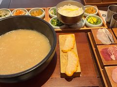 -银米·云南传统过桥米线(双廊黑金冠店)