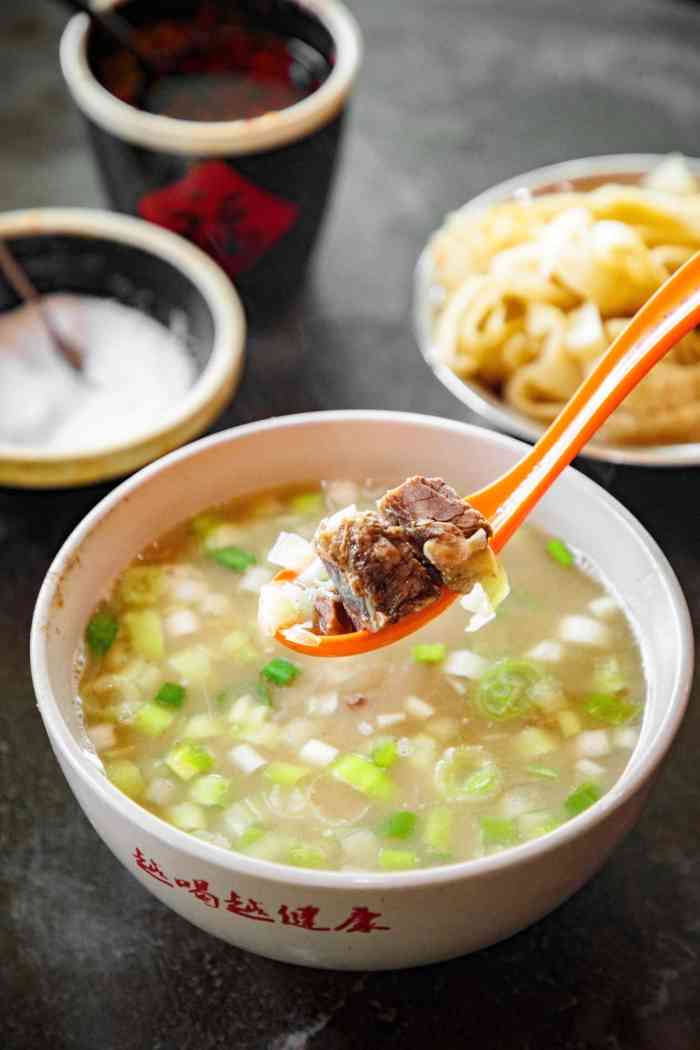 汴梁豪德驴肉鲜汤馆-"单人份驴肉汤 饼丝 15.8 驴肉现剁,.