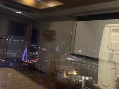 -闲隅江景艺术酒店(解放碑洪崖洞总店)