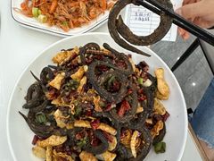 -丹水桥地锅鱼·翘嘴鲌·地方特色全鱼宴(丹江口大坝店)