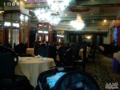 大堂-巴扎美食·新疆菜·西域歌舞表演餐厅(新疆大厦店)