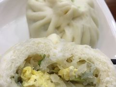 银耳香椿素包子-石头门坎
