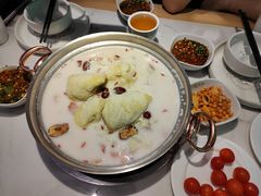 -六少·猪肚包鸡火锅(卓悦INTOWN店)