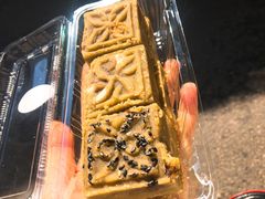 -新月蛋糕西点专卖店(大麦街店)