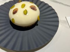 -潮一不贰·法式甜品·生日蛋糕·西式简餐(外滩店)