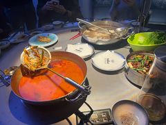 -伴山牛贵州黄牛肉火锅·苗疆非遗艺术餐厅(上海首店)
