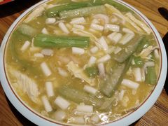 虾仁丝瓜烩腐竹-先启半步颠·川菜小炒