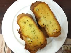 蒜香面包-东海咖啡馆