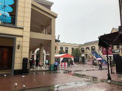 -王府井奥莱临潼小镇(临潼店)