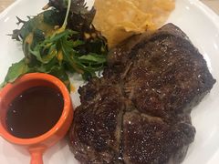-MOO Beef Cafe