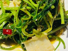 -雀舞云南菜(天津天河城购物中心店)