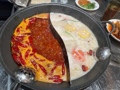 -朱光玉火锅馆·太原旗舰(钟楼街店)
