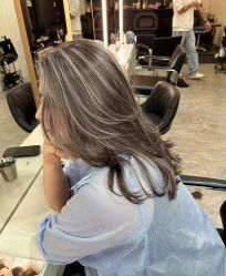 -赤道 Hair Salon