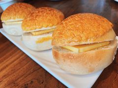 酥皮菠萝油-十二悦厨·茶餐厅(比斯特上海购物村店)