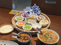 -包整·丝娃娃(甲秀楼景观店)