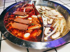 -巴隆门重庆老火锅(太湖路店)