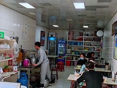 -左记豆腐圆子店