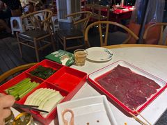 -二荆条·蜀鲜汇城市森林火锅