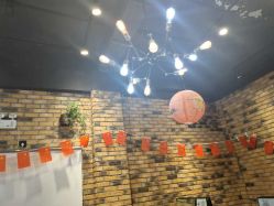 -PE SALON